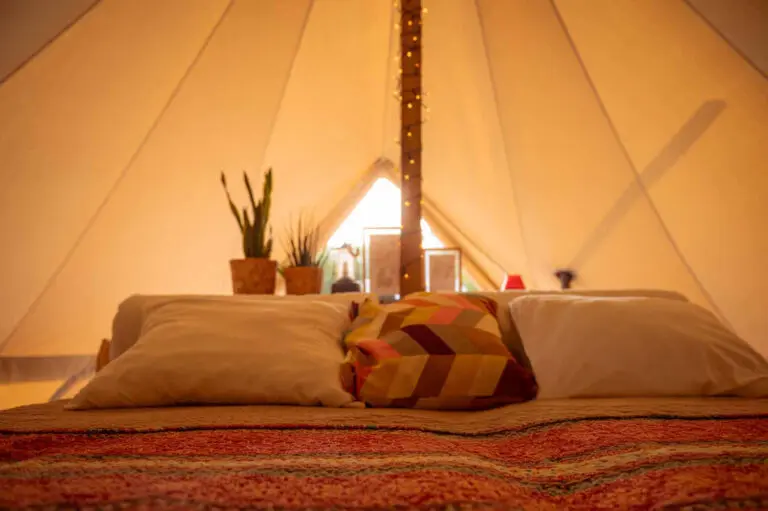 binnenkant glamping tent